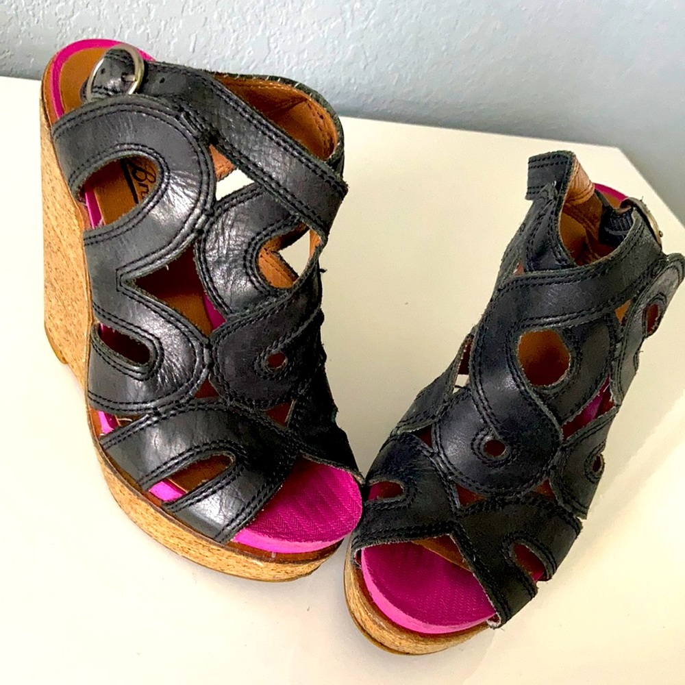 Lucky Brand black and Fushia wedges.